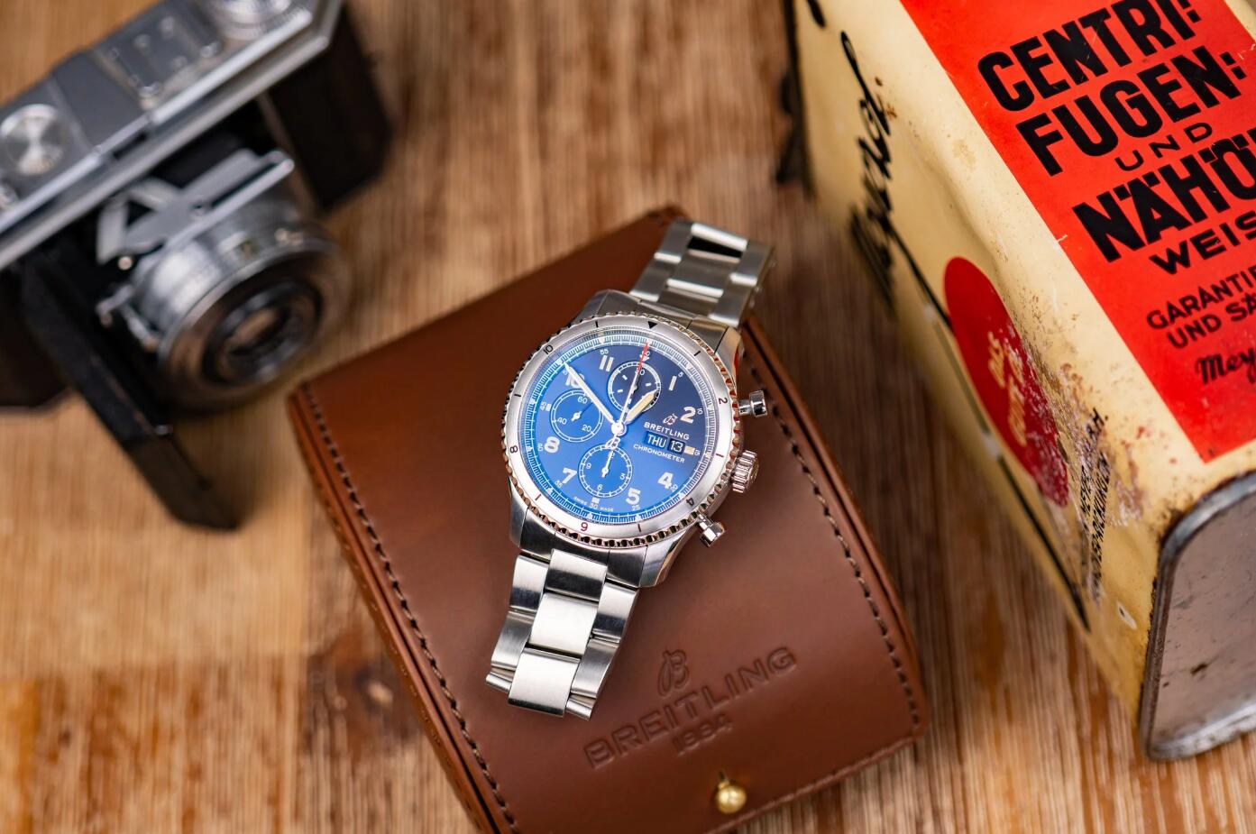 Replica Breitling Aviator 8 Chronograph 43 in the test – compatible with the brand “core”?